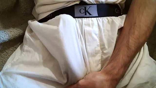 Snapshot of KoyuHanara chatting on November 3, 2025, 3:13 pm KoyuHanara online show from November 3, 2025, 3:13 pm