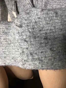 Girllikesexx2 online show from January 7, 2026, 3:36 pm