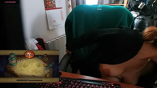 Snapshot of lili-hot-77 chatting on January 15, 2025, 1:31 pm lili-hot-77 online show from January 15, 2025, 1:31 pm