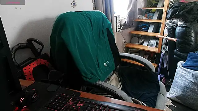 Snapshot of lili-hot-77 chatting on February 11, 2025, 10:04 am lili-hot-77 online show from February 11, 2025, 10:04 am