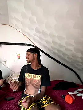 rayyymack online show from October 7, 2025, 12:35 pm