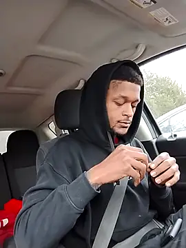 rayyymack online show from April 18, 2026, 6:34 pm