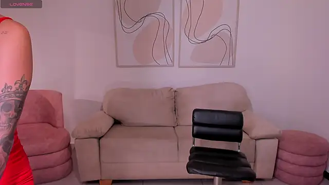 MariaHerrera  online show from September 19, 2025, 8:09 pm