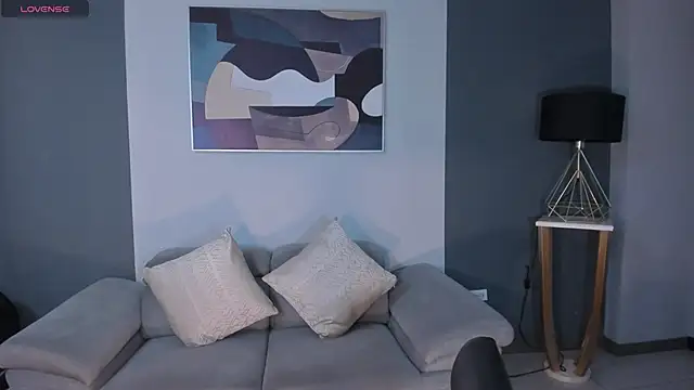 MariaHerrera  online show from October 7, 2025, 9:23 pm