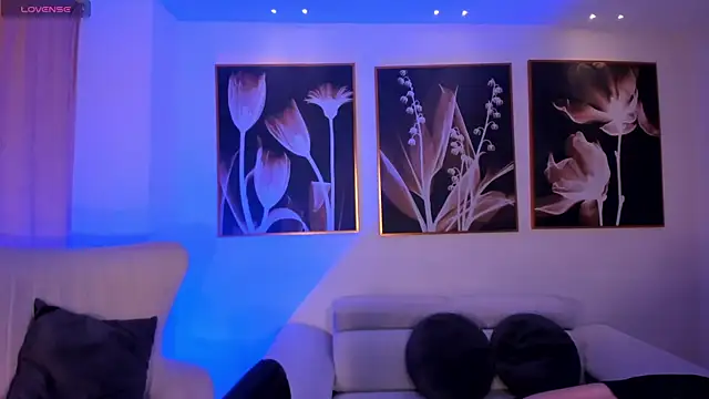 KatieStonne online show from February 13, 2026, 11:28 am