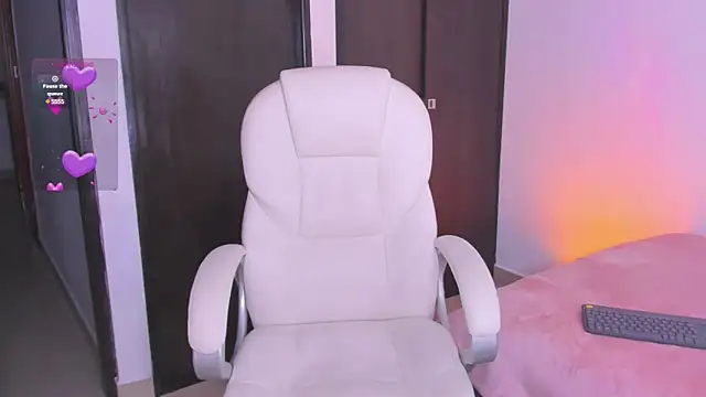 Catbaby888  online show from January 28, 2025, 1:50 am