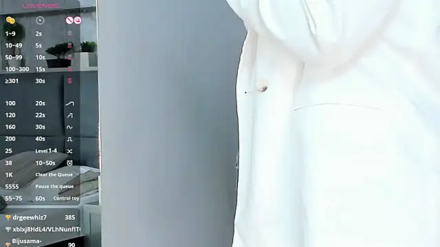 Snapshot of Salome_Diaz_ chatting on February 27, 2025, 7:37 pm Salome Diaz  online show from February 27, 2025, 7:37 pm