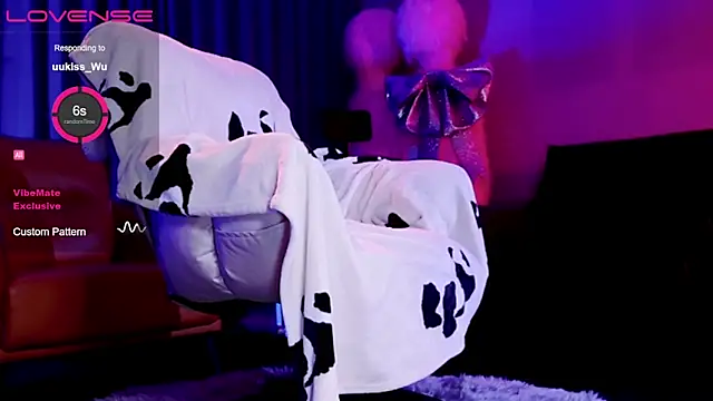 JoooJo  online show from January 20, 2025, 7:35 pm