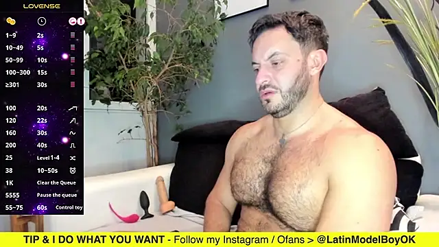 arielenbsas online show from February 20, 2025, 4:50 am