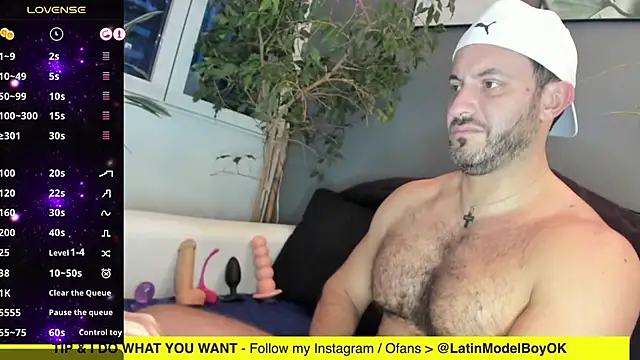 arielenbsas online show from March 7, 2025, 10:43 pm