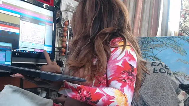 Jennytop online show from April 12, 2026, 3:44 am