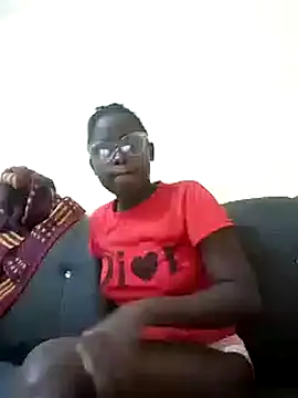 Sweetcecie01 online show from March 20, 2025, 3:04 pm