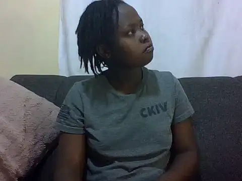 Sweetcecie01 online show from March 14, 2026, 9:09 pm