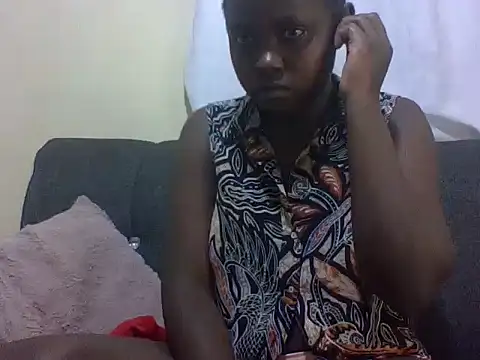 Snapshot of Sweetcecie01 chatting on April 24, 2026, 8:00 pm Sweetcecie01 online show from April 24, 2026, 8:00 pm