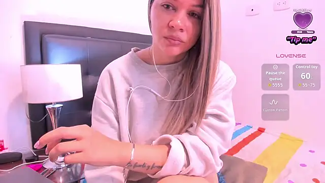 daniela beauty online show from November 25, 2025, 12:05 pm