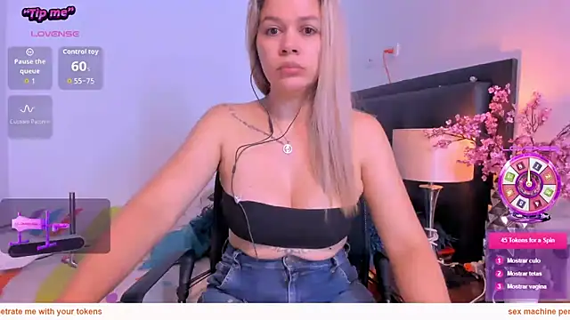 Snapshot of daniela_beauty chatting on June 18, 2026, 7:07 pm daniela beauty online show from June 18, 2026, 7:07 pm