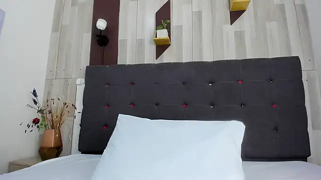 Anastasiapriest online show from September 25, 2025, 11:47 am