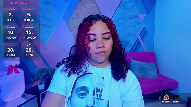 AngelaCoffee online show from October 28, 2025, 3:21 am