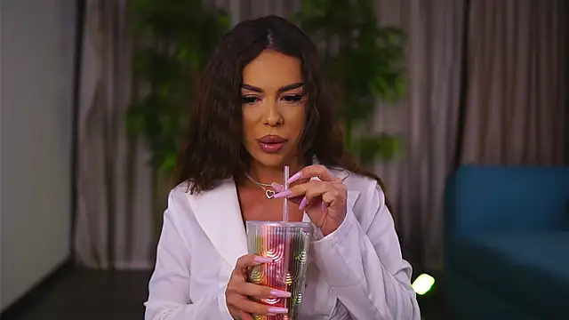 MissKiarra online show from January 11, 2025, 4:48 am