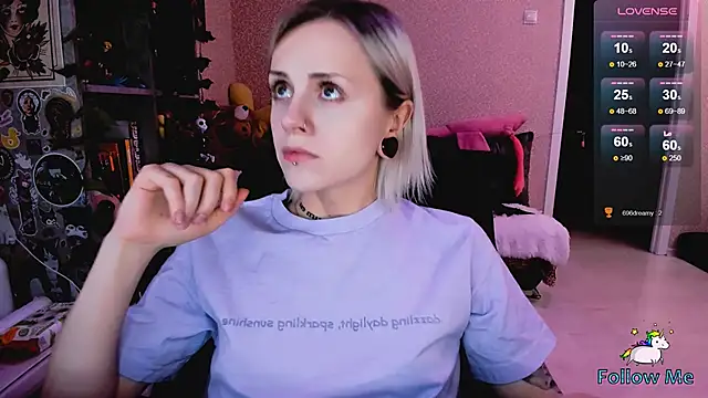 NaniMoore online show from January 9, 2026, 8:10 pm