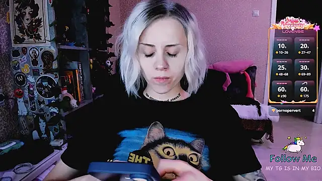 NaniMoore online show from January 18, 2026, 8:12 pm