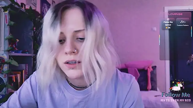 NaniMoore online show from March 28, 2026, 8:08 pm