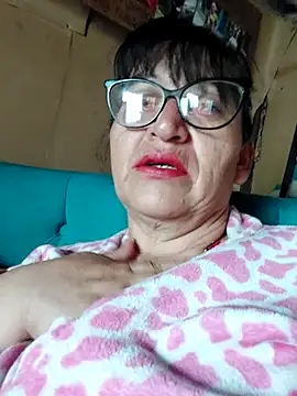 clarita 01 online show from November 22, 2025, 11:42 am