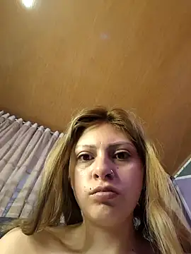 Emmily Walker online show from December 18, 2025, 1:06 pm