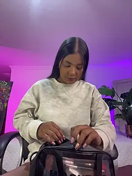 JANYLOVE   online show from June 3, 2026, 10:51 am