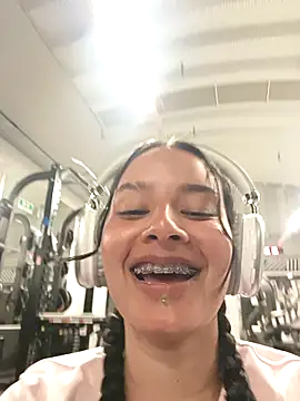 Snapshot of _vaness chatting on December 30, 2024, 5:26 am vaness online show from December 30, 2024, 5:26 am