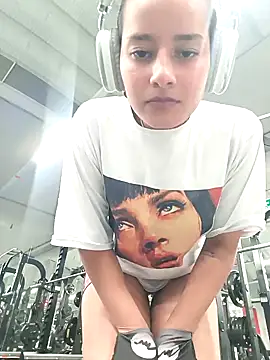 Snapshot of _vaness chatting on January 22, 2025, 5:05 am vaness online show from January 22, 2025, 5:05 am