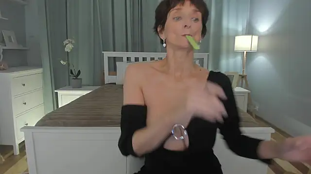 SimonaDeBeauvoir online show from January 11, 2025, 12:18 pm