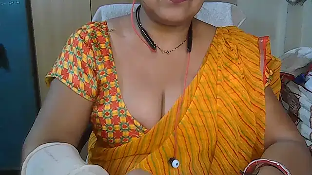Snapshot of Cute_Ruhi99 chatting on April 23, 2026, 7:20 am Cute Ruhi99 online show from April 23, 2026, 7:20 am