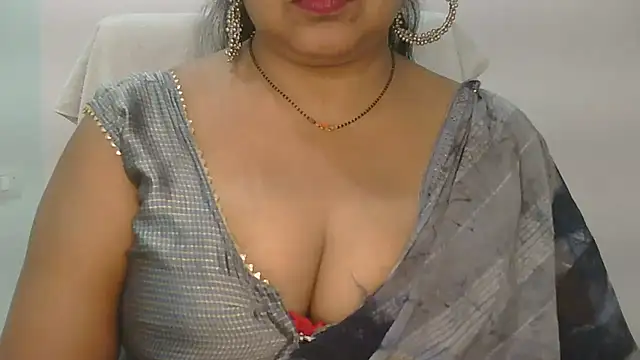 Snapshot of Cute_Ruhi99 chatting on May 24, 2026, 8:52 am Cute Ruhi99 online show from May 24, 2026, 8:52 am