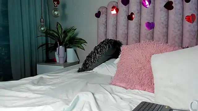 SusanBenett online show from March 20, 2025, 8:08 pm