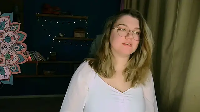 VioletteWay online show from December 14, 2025, 3:50 pm