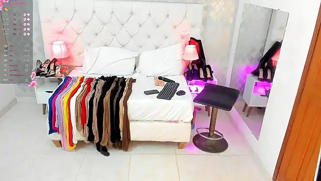 Snapshot of Sara_Gomez chatting on January 29, 2025, 3:33 am Sara Gomez online show from January 29, 2025, 3:33 am