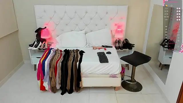 Snapshot of Sara_Gomez chatting on February 11, 2025, 3:29 am Sara Gomez online show from February 11, 2025, 3:29 am