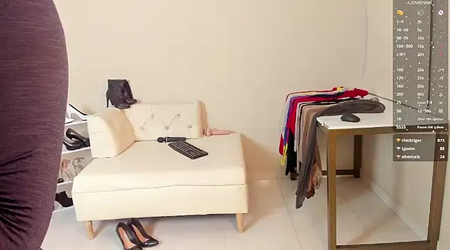 Snapshot of Sara_Gomez chatting on March 12, 2025, 11:31 am Sara Gomez online show from March 12, 2025, 11:31 am