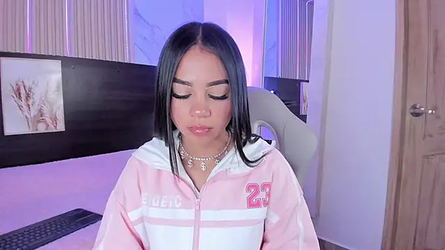 Violet spencer online show from January 18, 2025, 6:10 pm