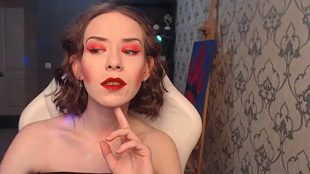 Snapshot of FascinatingEyess chatting on May 19, 2026, 7:31 pm FascinatingEyess online show from May 19, 2026, 7:31 pm