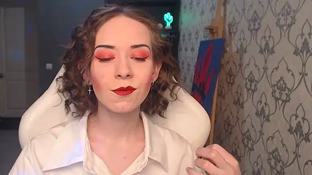Snapshot of FascinatingEyess chatting on June 2, 2026, 7:49 pm FascinatingEyess online show from June 2, 2026, 7:49 pm