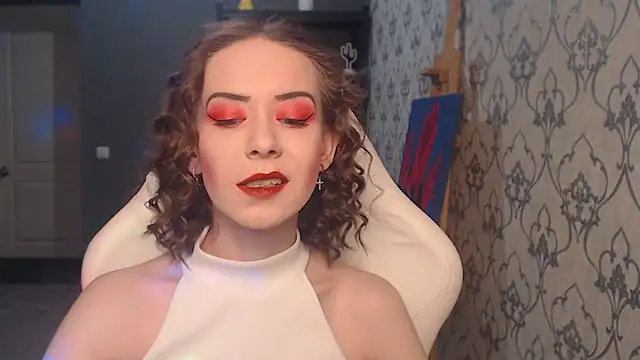 FascinatingEyess online show from July 16, 2026, 7:09 pm