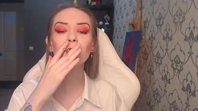 FascinatingEyess online show from July 24, 2026, 7:12 pm
