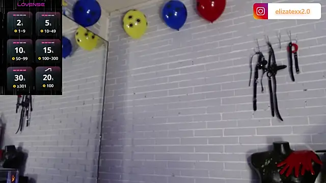 elizatexx online show from July 9, 2026, 8:24 pm