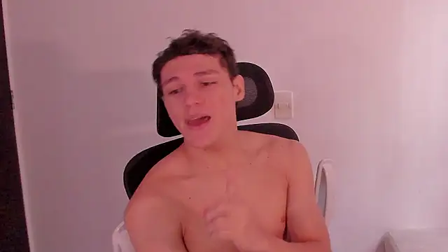 laurent nova online show from March 18, 2026, 7:28 pm