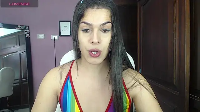 Luciana Ortiz1 online show from March 5, 2025, 4:46 pm