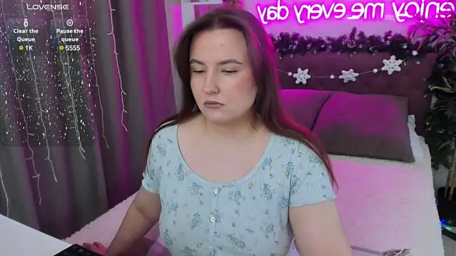 FeralPeach online show from January 16, 2025, 8:33 am