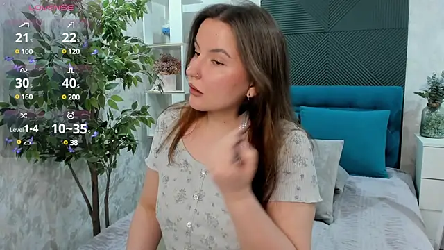 FeralPeach online show from February 14, 2025, 8:10 am