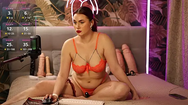 Jinxy Wood online show from March 20, 2025, 2:21 pm